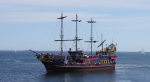 Det lurar en del piratskepp i dom här vattnen Foto nr 31