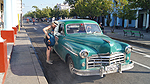 Utflykt utanför stan kräver taxi, t.ex. en Chrysler av 1949 års modell Foto nr 160